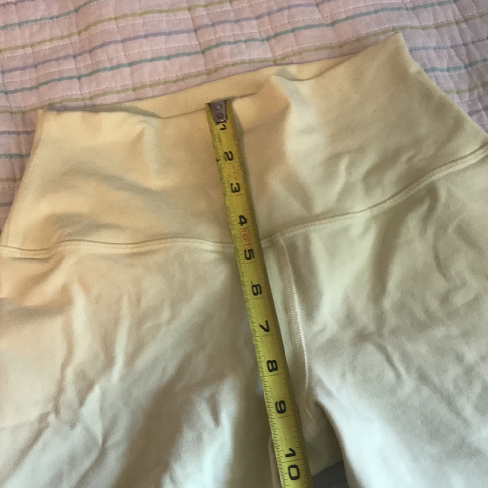 ALO Yoga Sunny Yellow Bike Shorts - Picture 7 of 11
